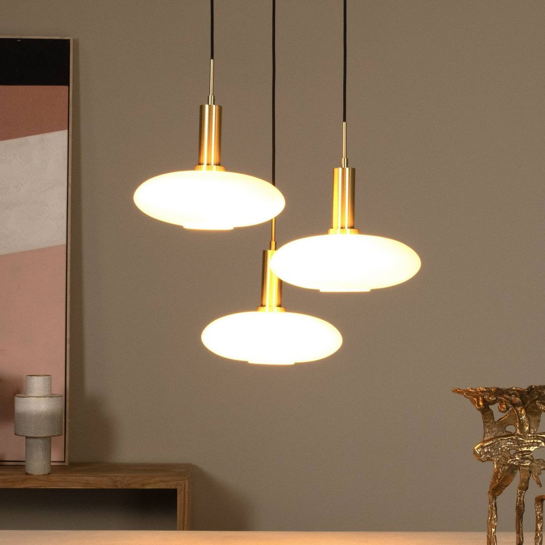 Lucide Singala pendant light, Ø 30 cm, glass, 3-bulb, opal, E27 - Image 1