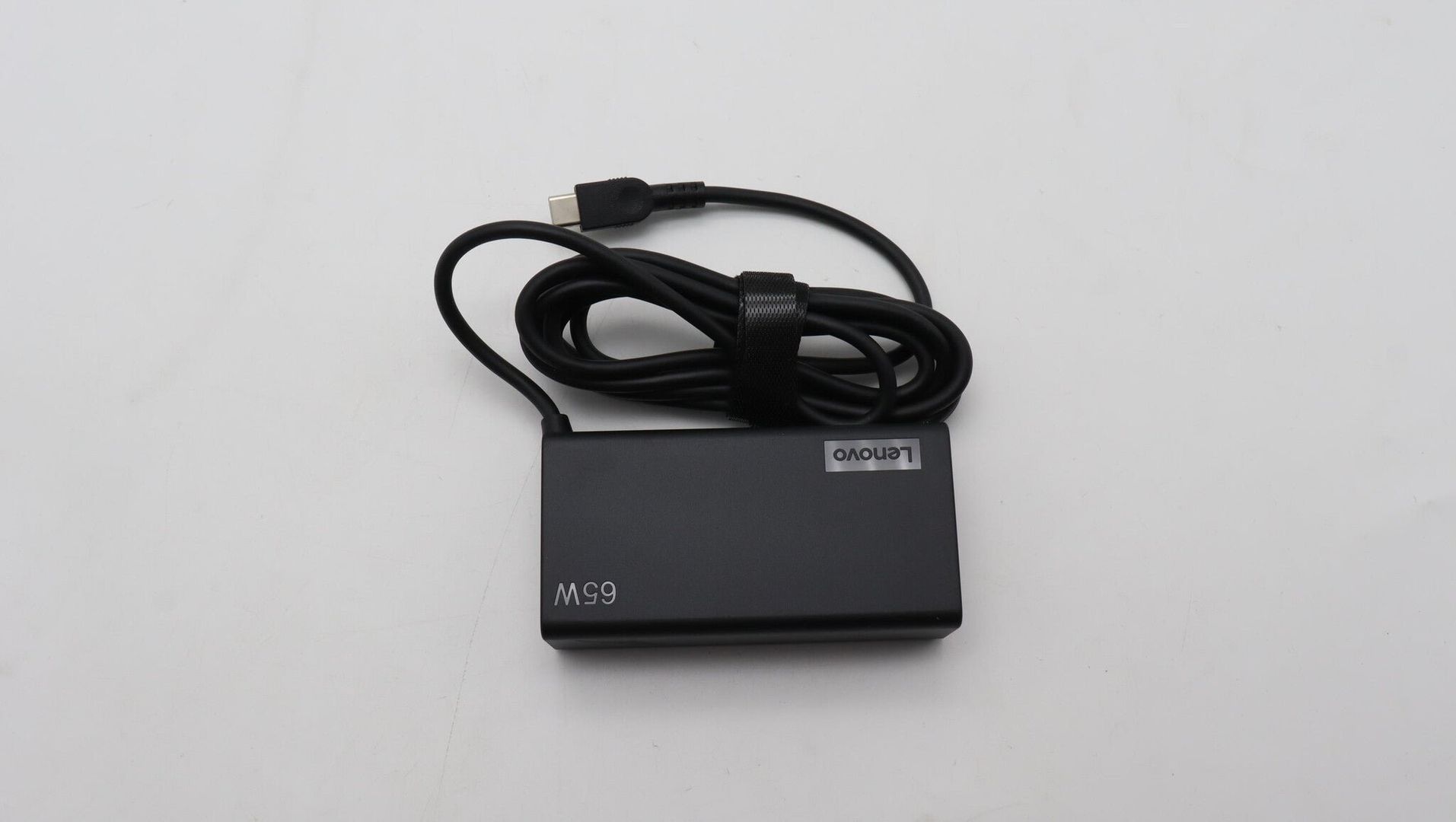 Lenovo 5A11J62092 power adapter/inverter Indoor 65 W Black - Image 1