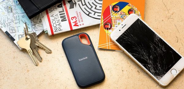 SanDisk Extreme Portable 2 TB USB Type-C 3.2 Gen 2 (3.1 Gen 2) Black - Thumbnail 2