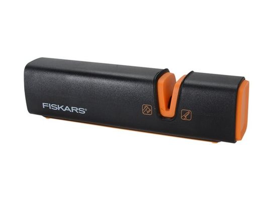 Fiskars 1000601 Xsharp™ Axe & Knife Sharpener
