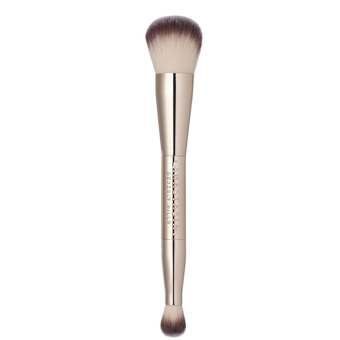 Anastasia Beverly Hills Impeccable Foundation & Face Brush - Image 1