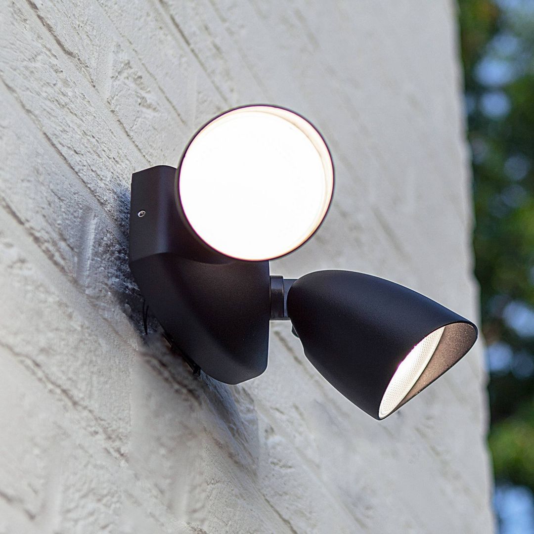 LUTEC SHRIMP LED outdoor wall spotlight, black, 20 W, 2-bulb, IP54 - Image 1
