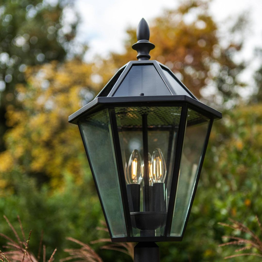 LUTEC LONDON LED solar outdoor light, black, height 227 cm, IP44 - Image 1