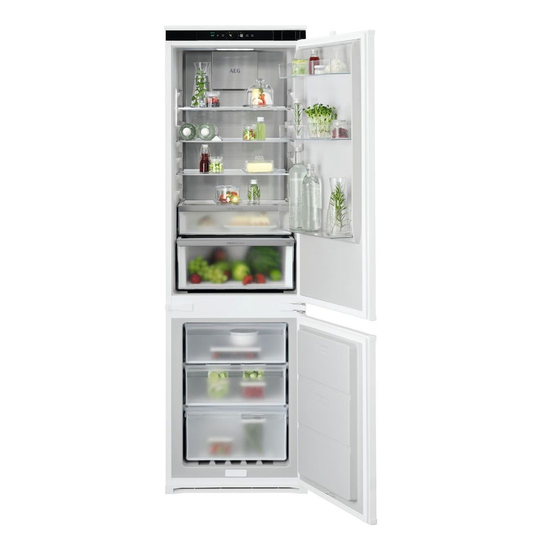 AEG 177cm Series 8000 Integrated 70/30 Frost Free Fridge Freezer TC8MS181CS - Image 1
