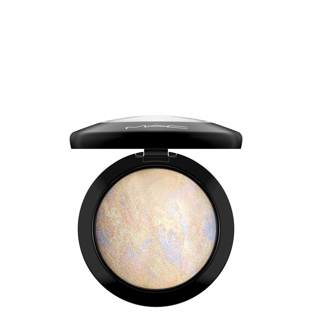 MAC Mineralize Skinfinish Highlighter (Various Shades) - Lightscapade - Image 1