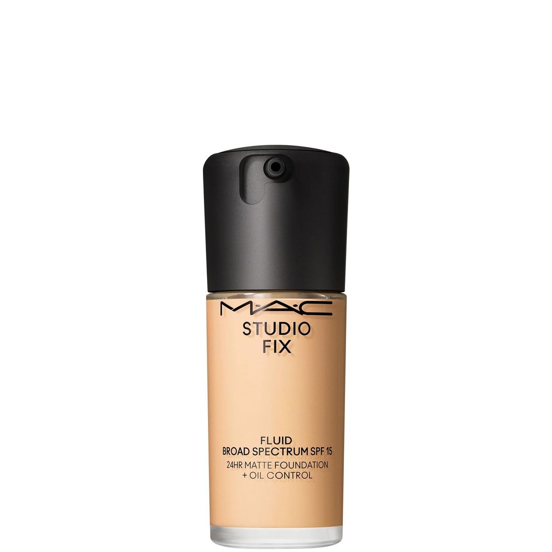 MAC Studio Fix Fluid Foundation Broad Spectrum SPF15 30ml (Various Shades) - NC15 - Image 1