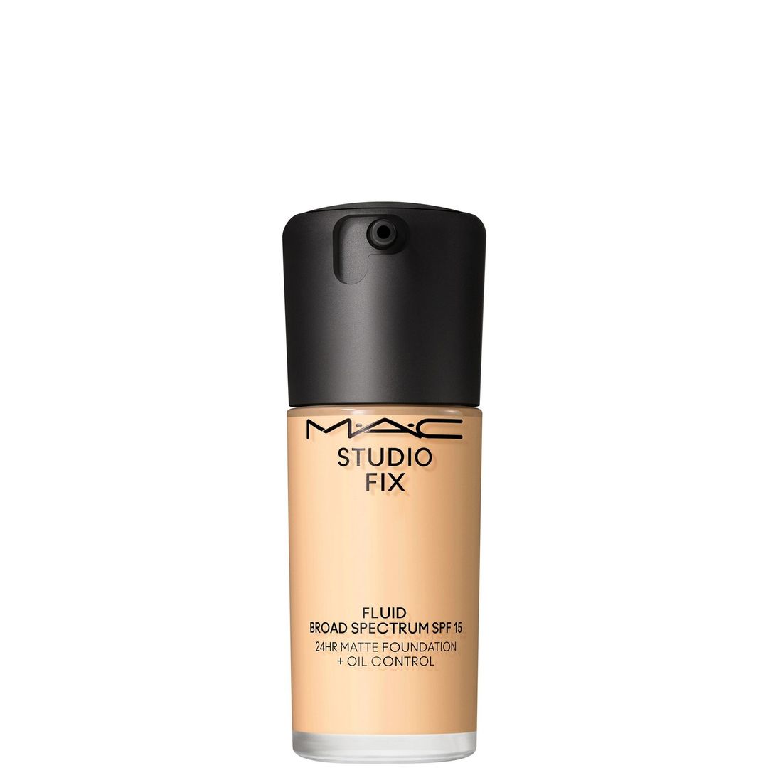 MAC Studio Fix Fluid Foundation Broad Spectrum SPF15 30ml (Various Shades) - NC13 - Image 1