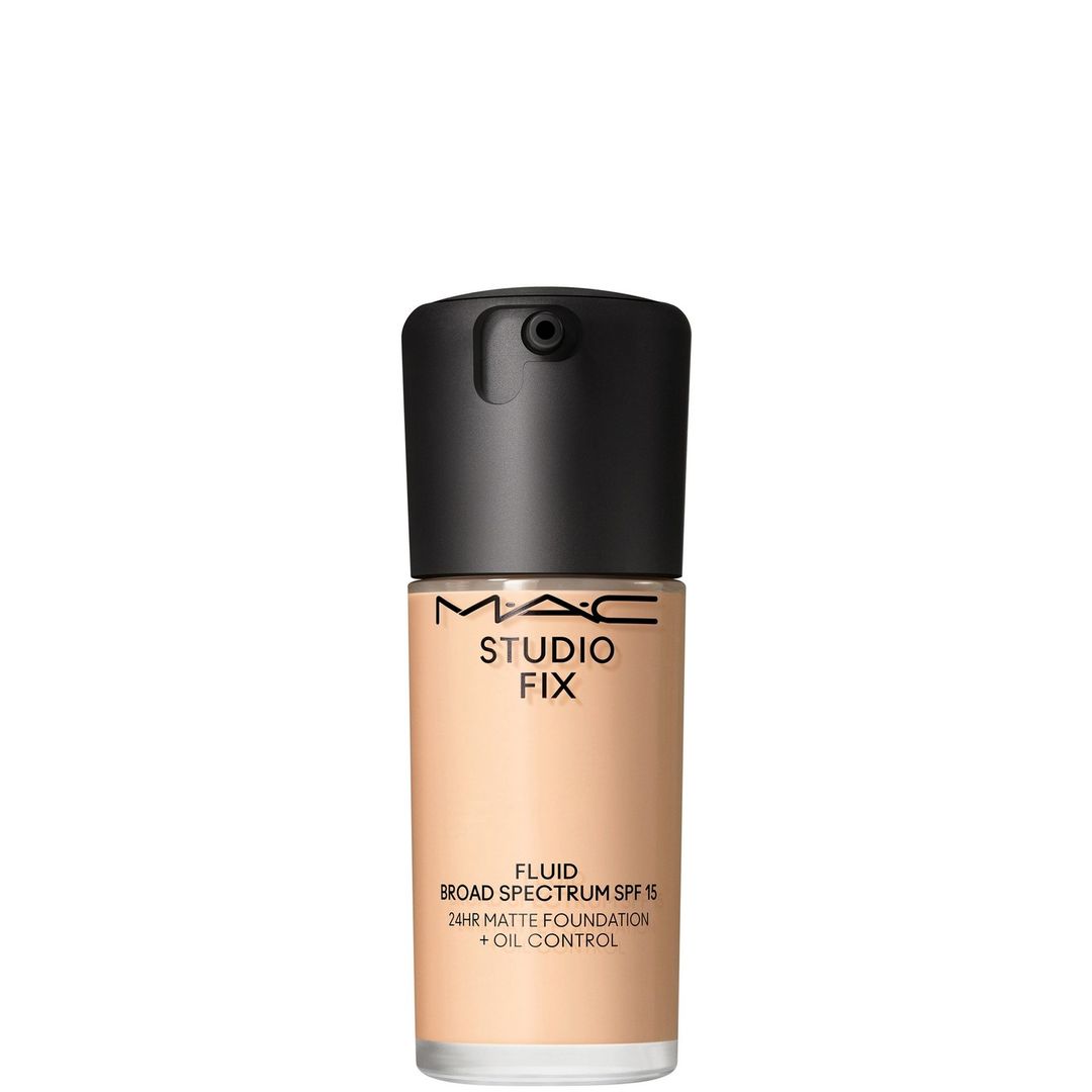 MAC Studio Fix Fluid Foundation Broad Spectrum SPF15 30ml (Various Shades) - NC16 - Image 1