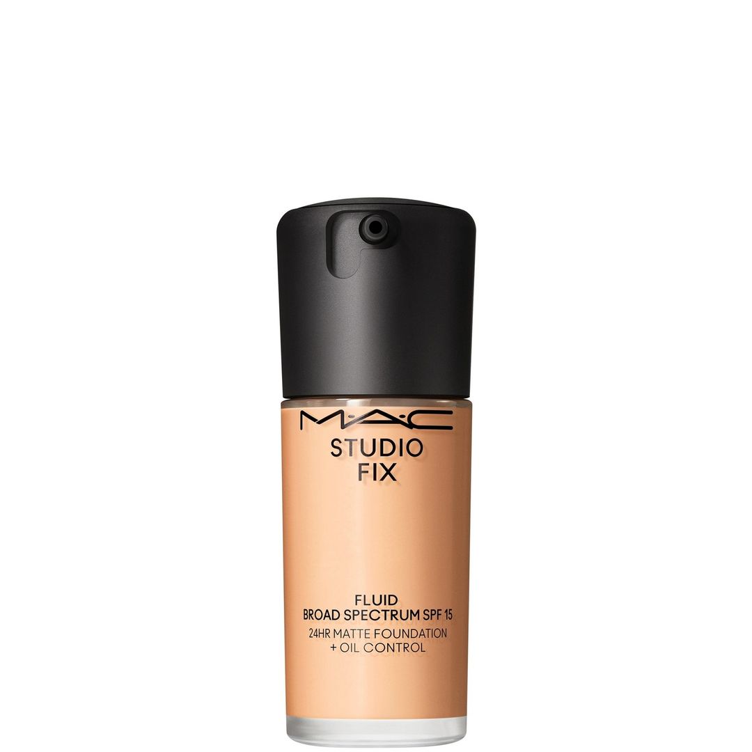 MAC Studio Fix Fluid Foundation Broad Spectrum SPF15 30ml (Various Shades) - NC18 - Image 1