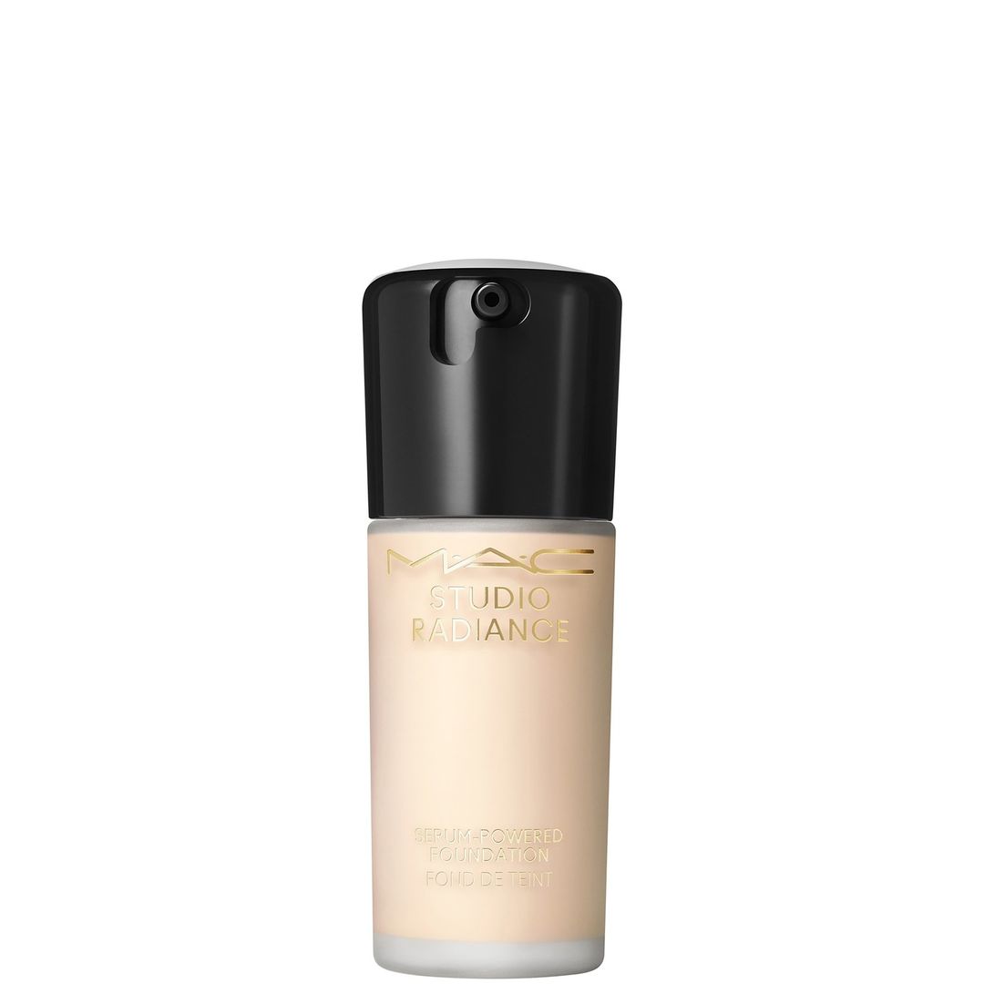 MAC Studio Radiance Serum Powered Foundation 30ml (Various Shades) - NC11.5 - Image 1