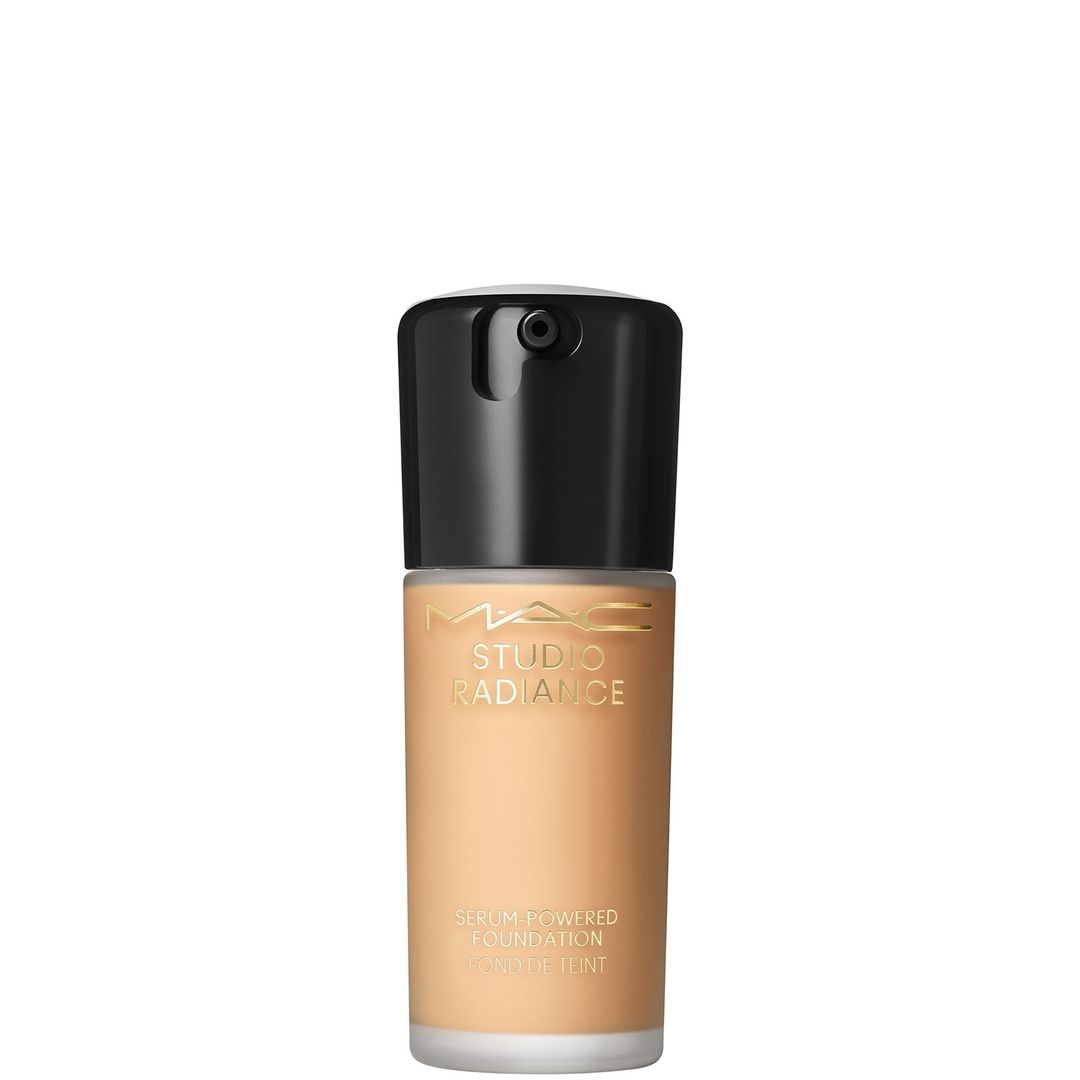 MAC Studio Radiance Serum Powered Foundation 30ml (Various Shades) - NC30 - Image 1