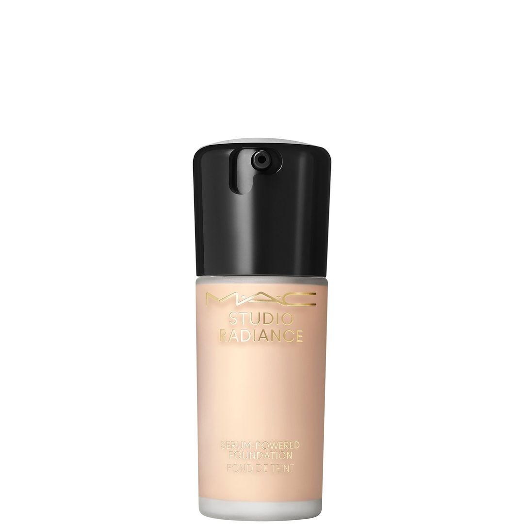 MAC Studio Radiance Serum Powered Foundation 30ml (Various Shades) - N32 - Image 1