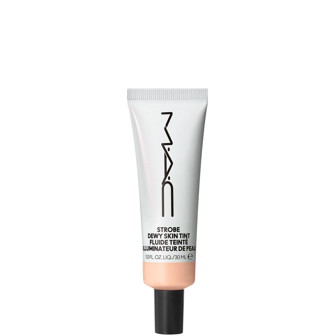MAC Strobe Dewy Skin Tint Moisturiser 30ml (Various Shades) - Light 3 - Image 1