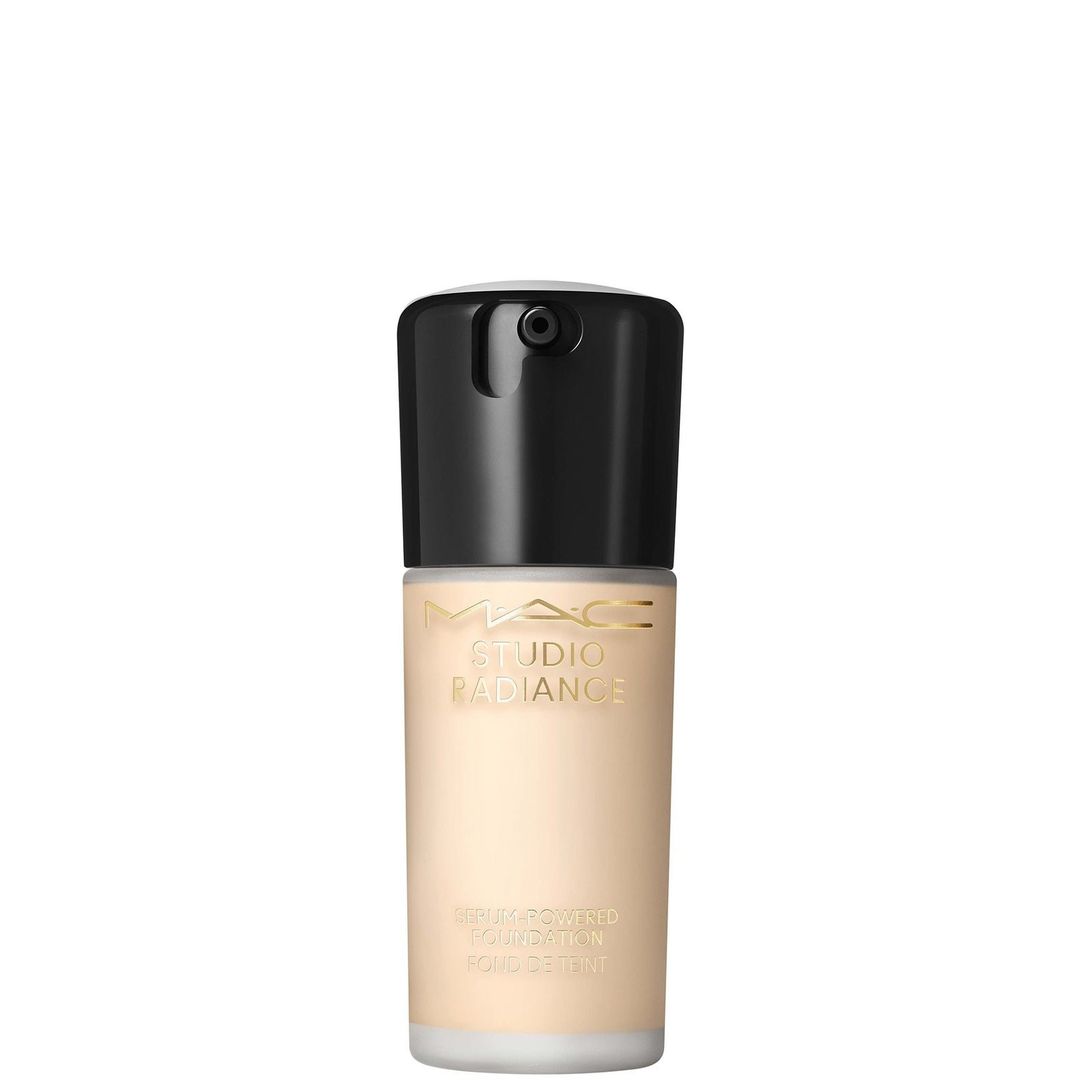 MAC Studio Radiance Serum Powered Foundation 30ml (Various Shades) - NC7 - Image 1
