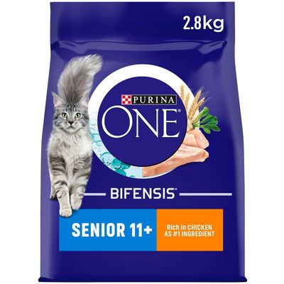 Purina ONE Senior 11+ Chicken and Wholegrain Dry Cat Food - 2.8kg - Thumbnail 2