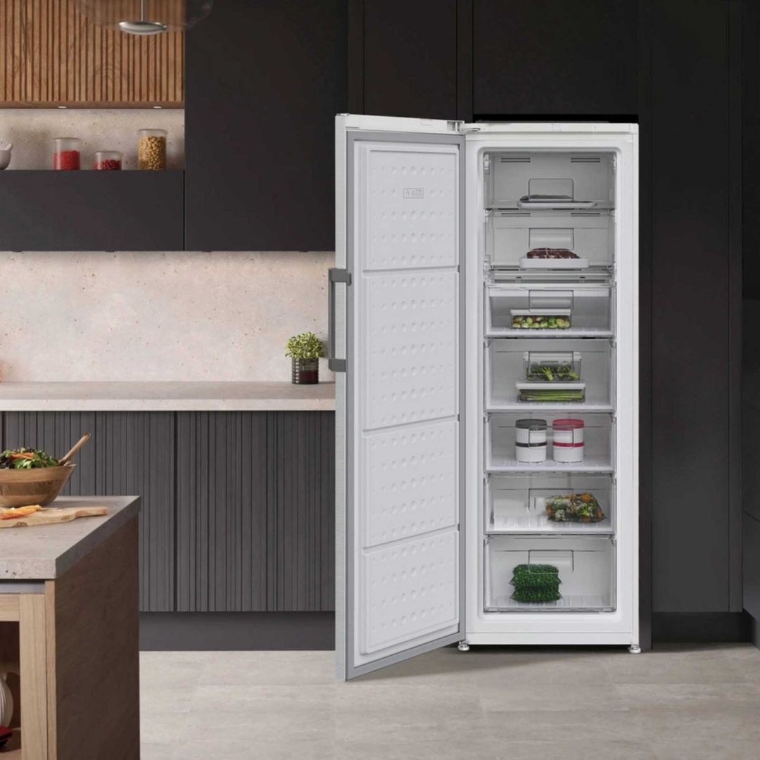 Blomberg 60cm Freestanding Frost Free Freezer FNM4671P White - Image 1