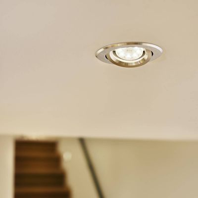 Philips GU10 PAR16 LED reflector bulb, 3.5W 2700K