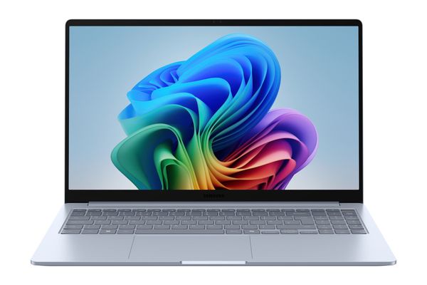 Samsung Galaxy Book4 Edge (15.6". X 26. 16GB) a Copilot+ PC