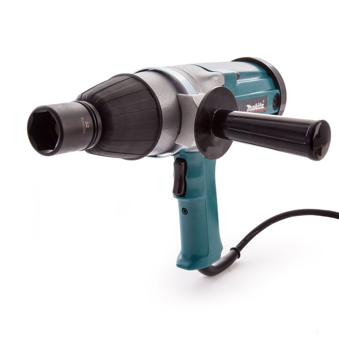 Makita 6906 850W Impact Wrench 3/4in (110V) MAK-6906-110V - Image 1