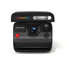 Polaroid Flip. Picture size: 79 x 79 mm Product colour: Black Focus adjustment: Auto. Flash range: 0 - 4.5 m. Fastest camera shutter speed: 1/200 s Slowest camera shutter speed: 30 s. Display type: LED. Battery technology: Lithium Polymer (LiPo) - Thumbnail 2